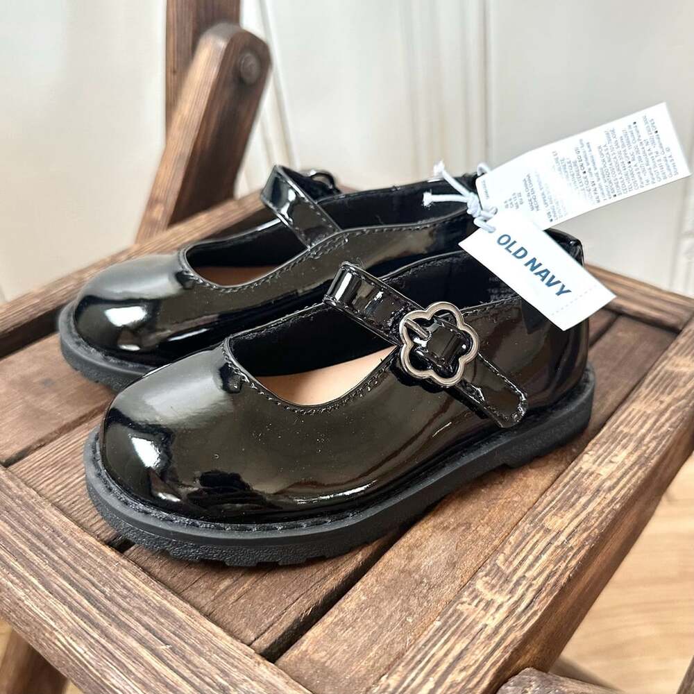 NWT Old Navy Toddler Girls Chunky Mary Jane Shoes Black, Size 6